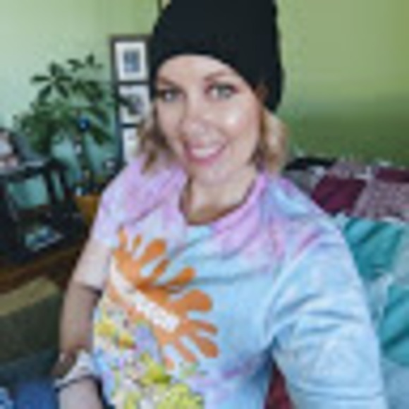 Meet your Posher, Shayla - Picture 1 of 1